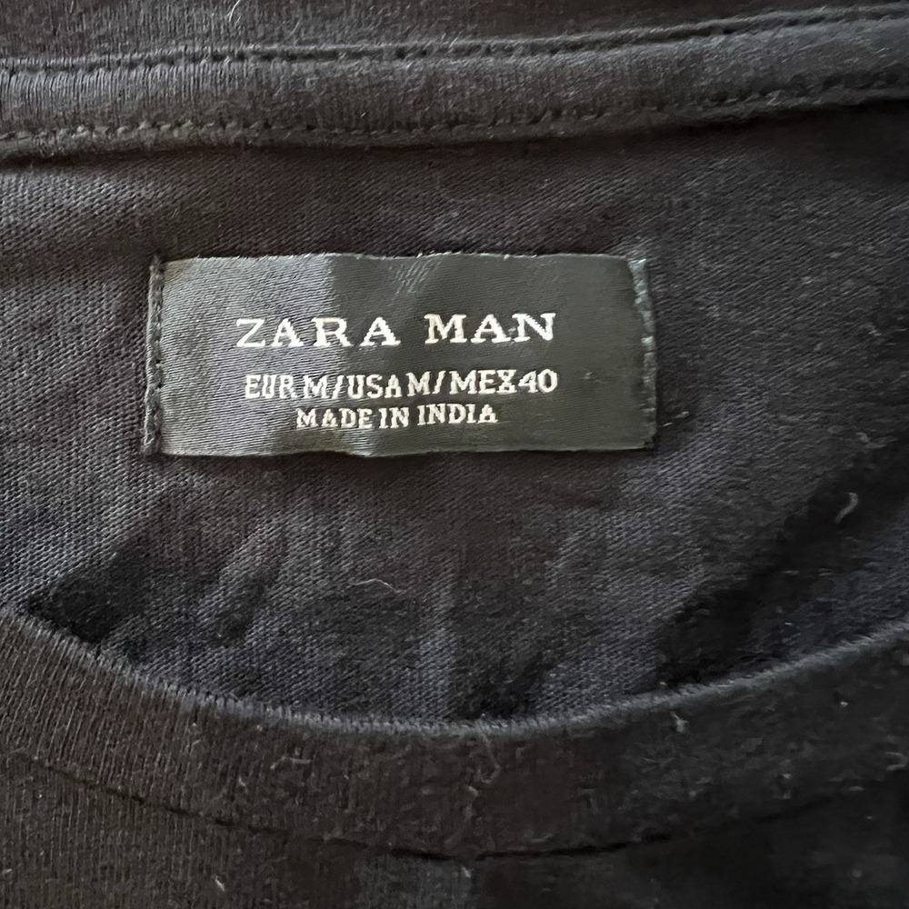 ZARA Man Black Beaded Sequin‎ Wing Graphic T-Shirt Size M Embroidered - Picture 3 of 10